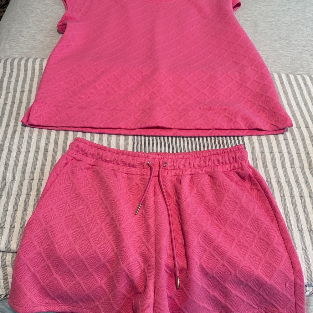 Pink Quilted Women's Shorts Set